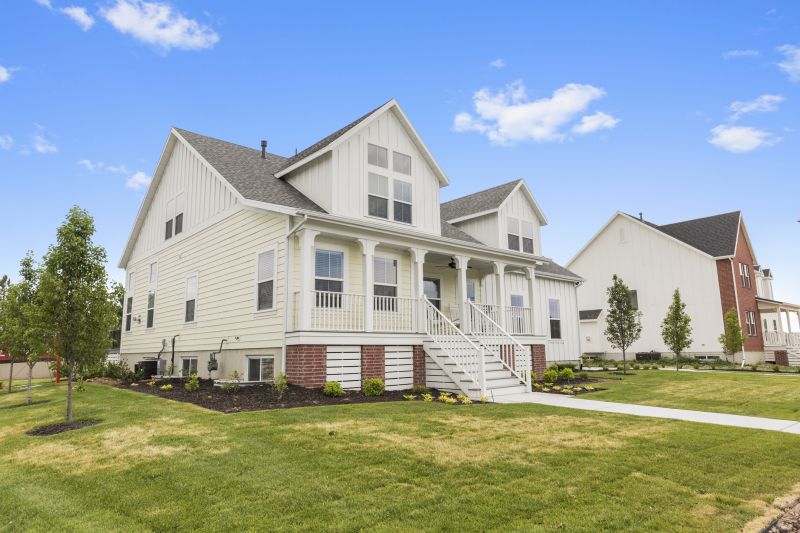 Get Your Siding Professionally Painted To Enhance Curb Appeal!